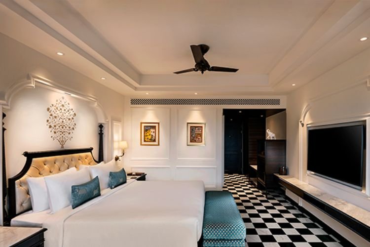 aurika udaipur room
